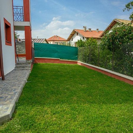Къща За Гости „Жоро И Дани “ Villa Sapareva Banya ภายนอก รูปภาพ