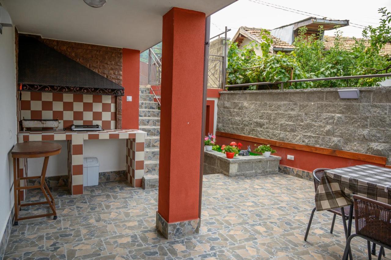 Къща За Гости „Жоро И Дани “ Villa Sapareva Banya ภายนอก รูปภาพ