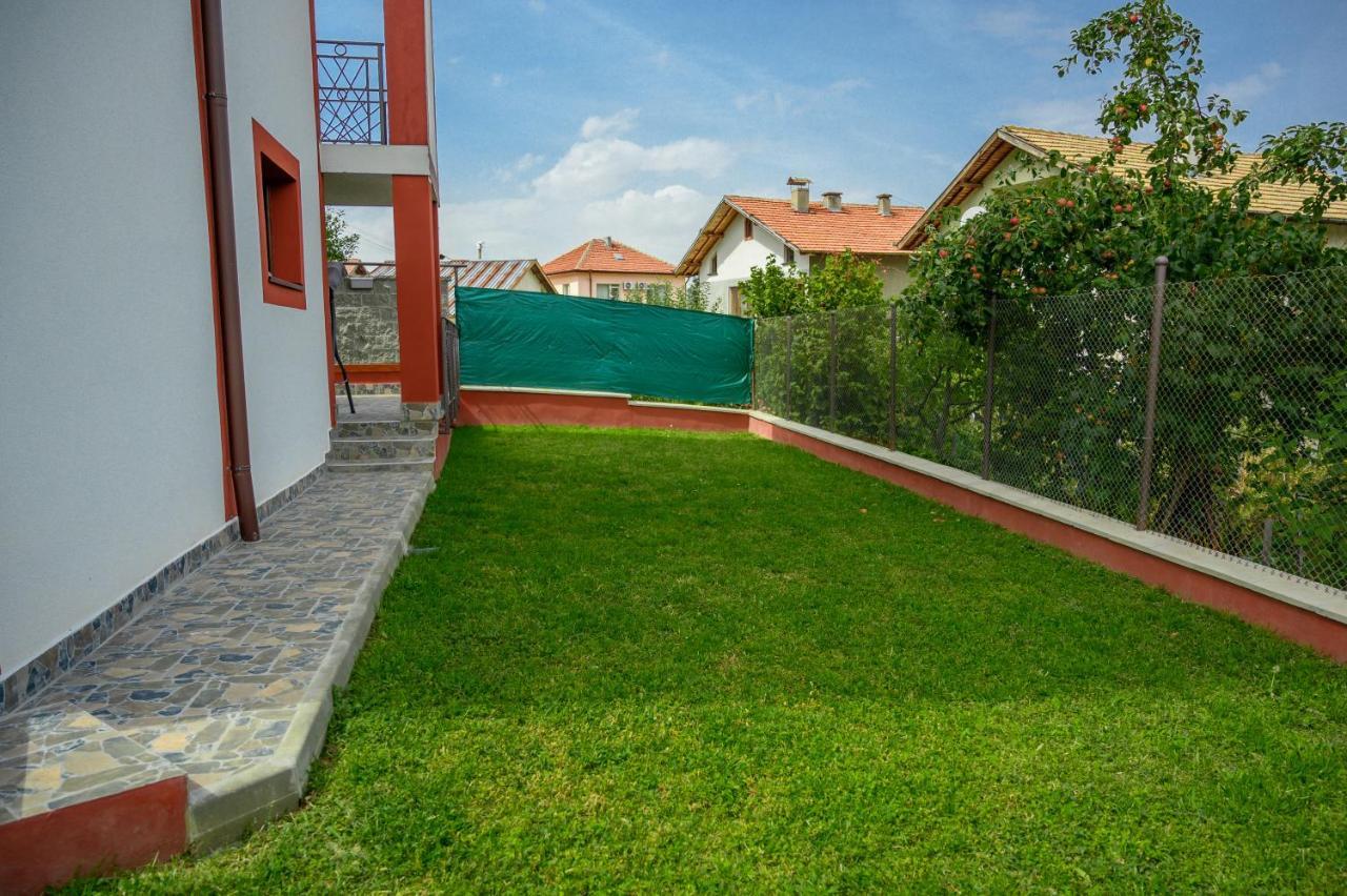 Къща За Гости „Жоро И Дани “ Villa Sapareva Banya ภายนอก รูปภาพ